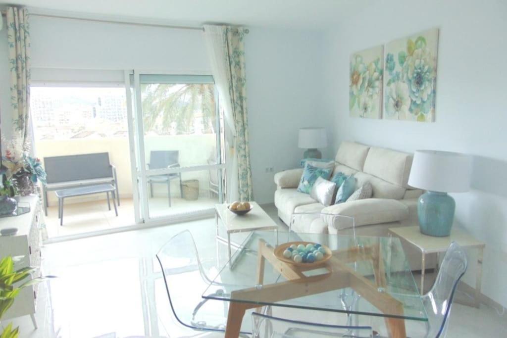 Lux. Frontbeach-Terrace. 5 Pools.Tv. 2 A.C.Netflix Benalmádena Εξωτερικό φωτογραφία